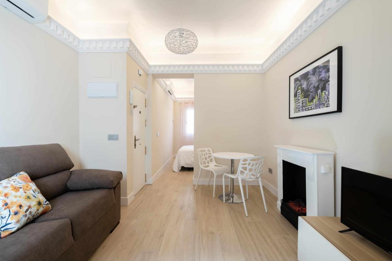 Nuevo Bien Comunicado 1 Dormitorio Madrid Luaran gambar